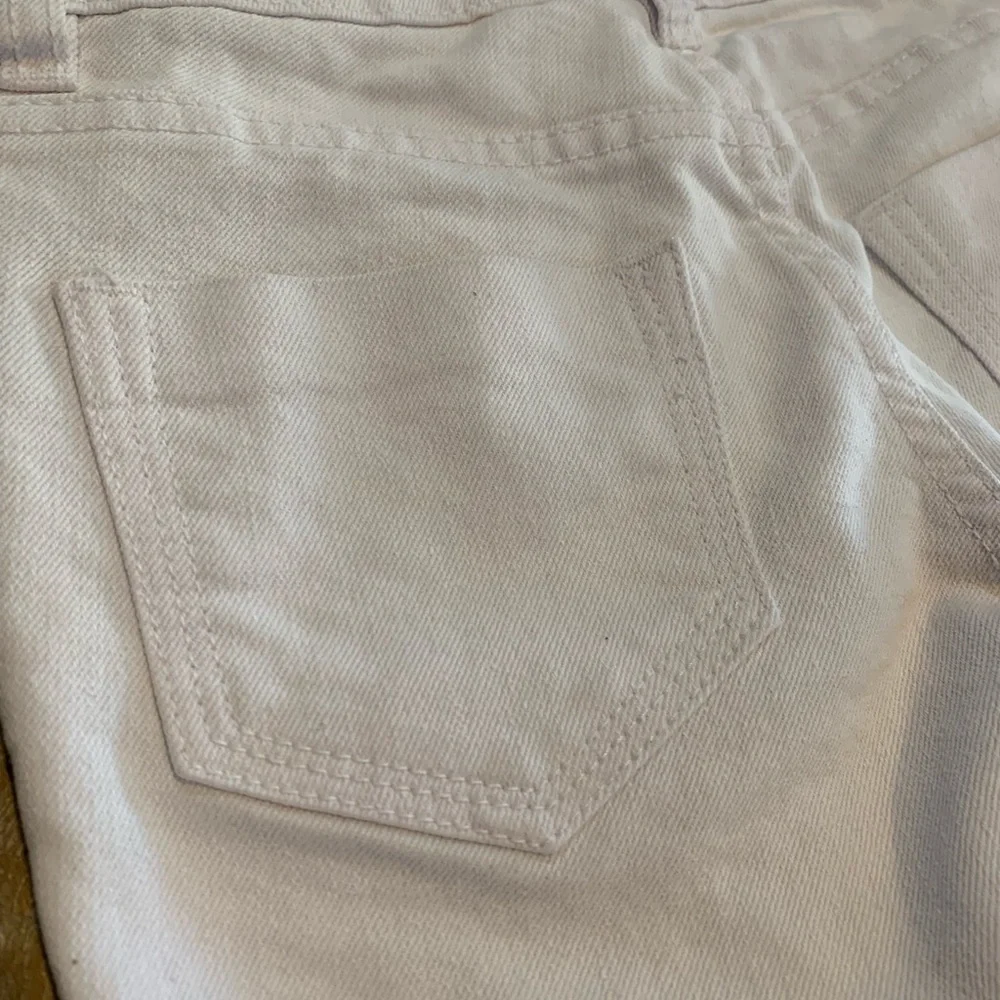 Girls shorts - Picture 6 of 8